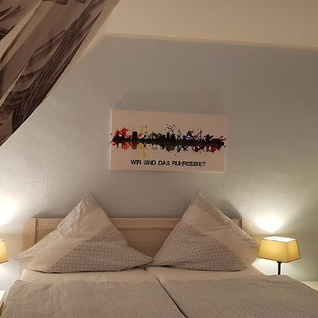 Ferien-& Monteurwohnung Koenen2 Nah Am Westfield Centro オーバーハウゼン エクステリア 写真