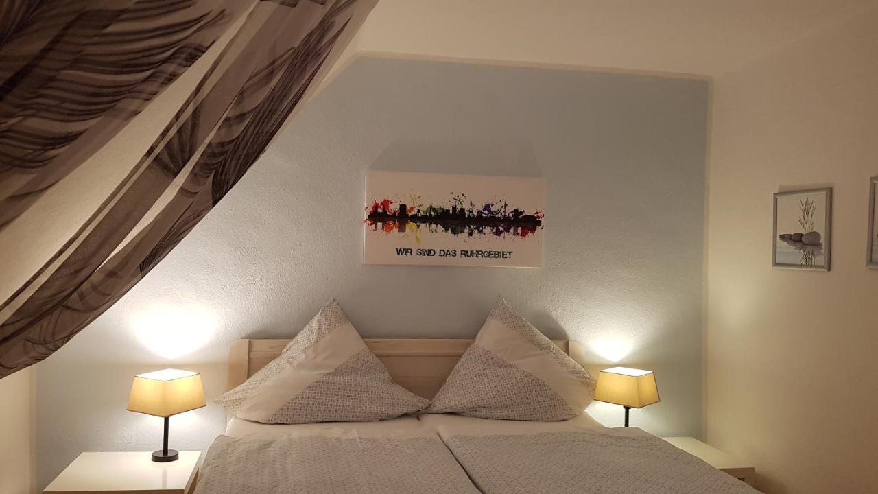 Ferien-& Monteurwohnung Koenen2 Nah Am Westfield Centro オーバーハウゼン エクステリア 写真