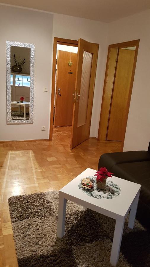 Ferien-& Monteurwohnung Koenen2 Nah Am Westfield Centro オーバーハウゼン エクステリア 写真